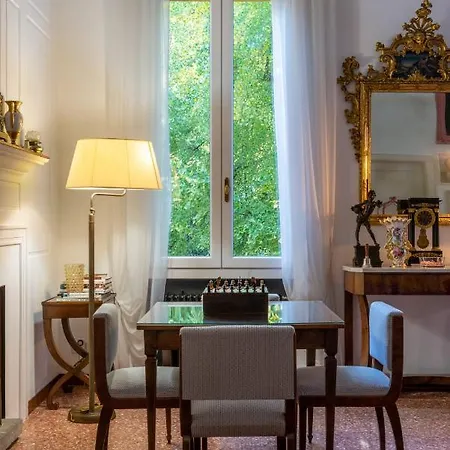 住宿加早餐酒店 贝尔塔格尼住宿加早餐旅馆 4*