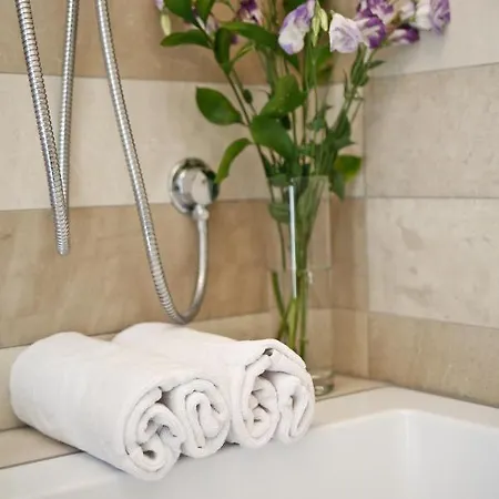 贝尔塔格尼住宿加早餐旅馆 住宿加早餐酒店 4*